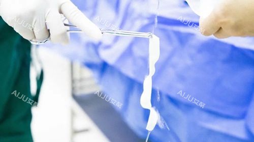 黄金3D生物束带和普通生物束带区别有哪些?材料|手术方式|降解与吸收|适用性等有区别_艾聚网